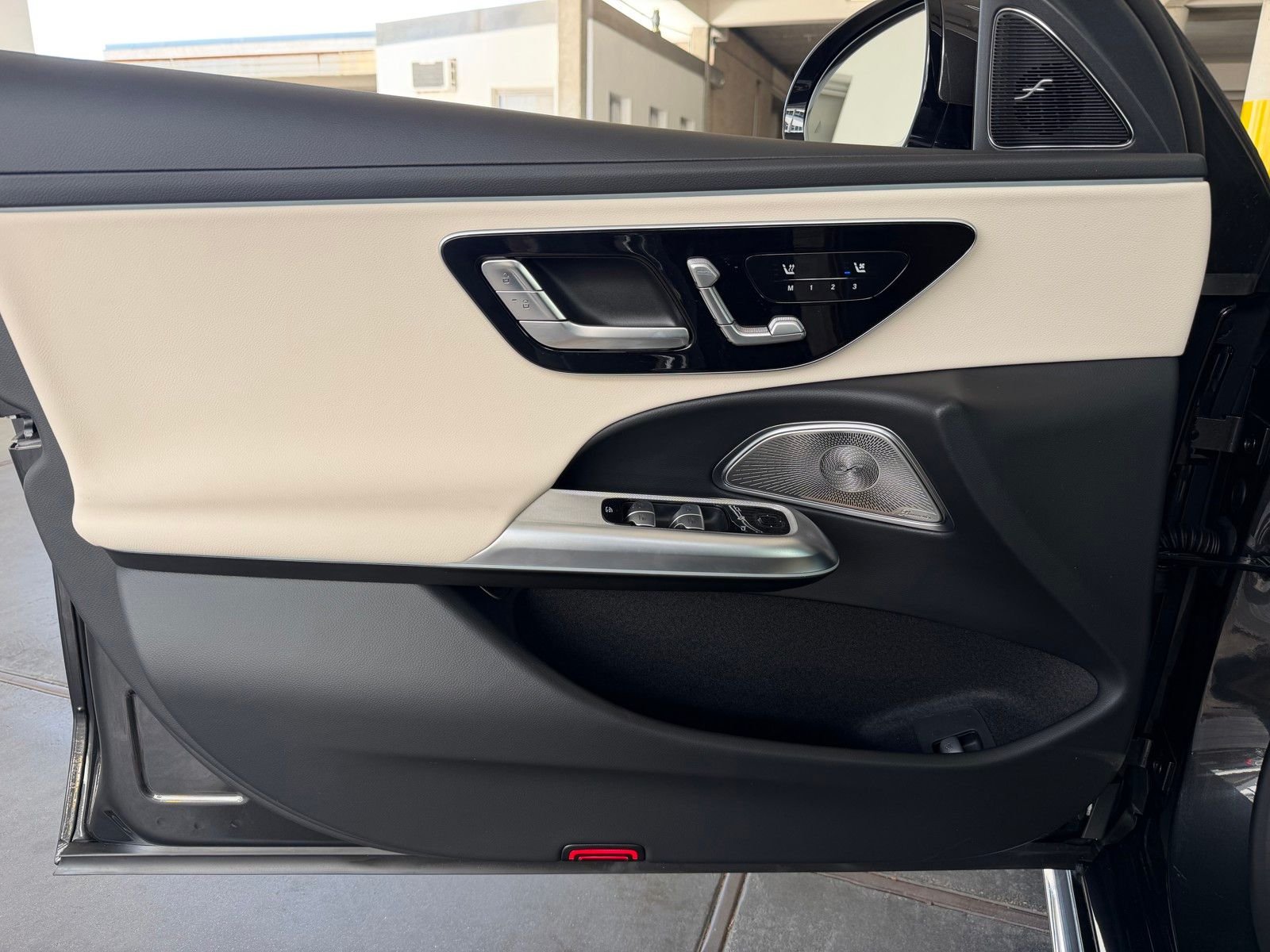 New 2026 Graphite Grey Metallic Mercedes-Benz E 450 image 18