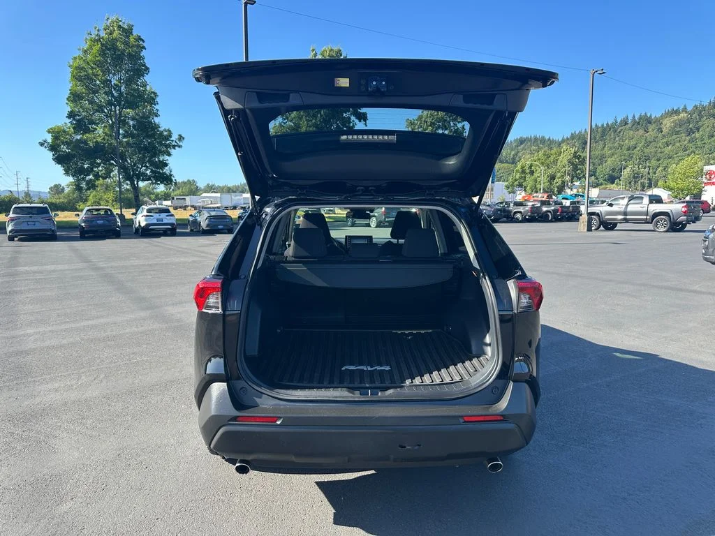 Used 2020 Black Toyota LE image 11
