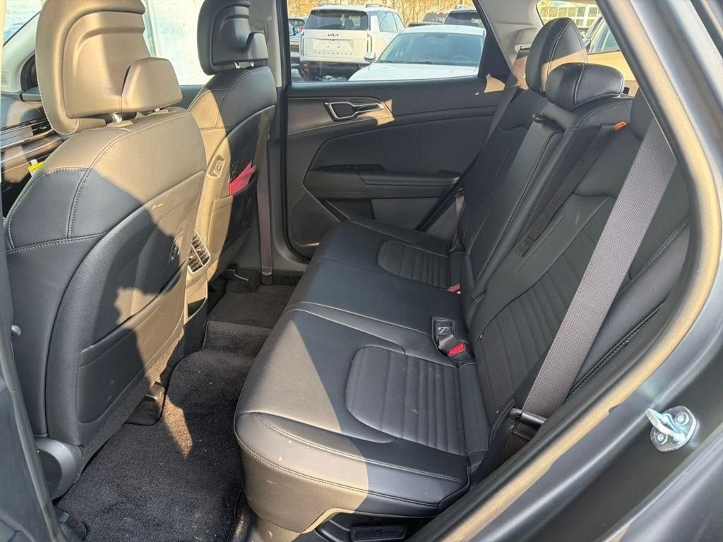 2025 Kia Sportage SX Prestige Hybrid - Photo 22