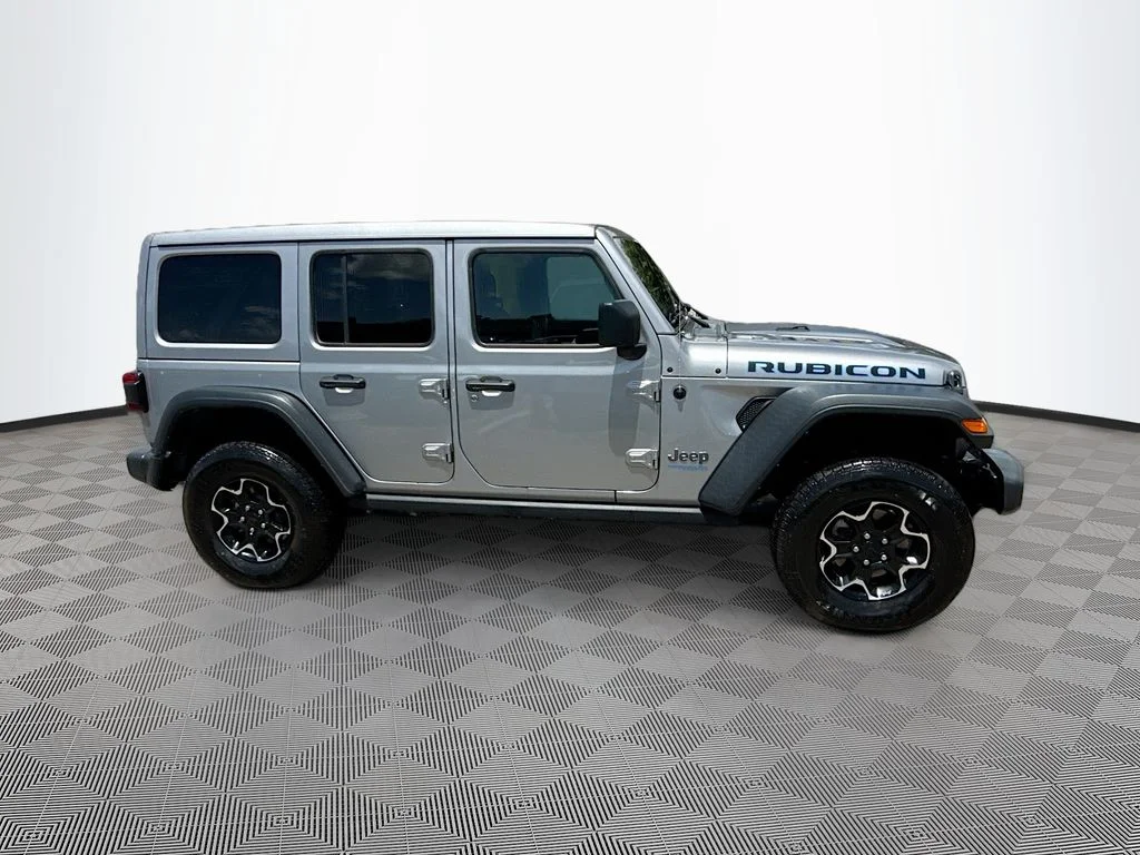 Used 2021 Silver Jeep Unlimited Rubicon 4xe image 5