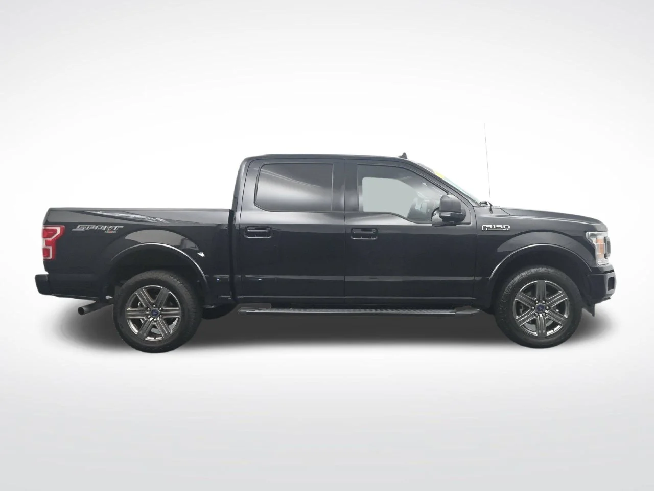 Used 2020 Black Ford XLT image 4