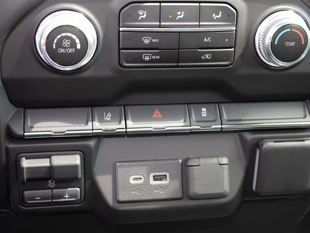 2025 GMC Sierra 2500HD Pro - Photo 14
