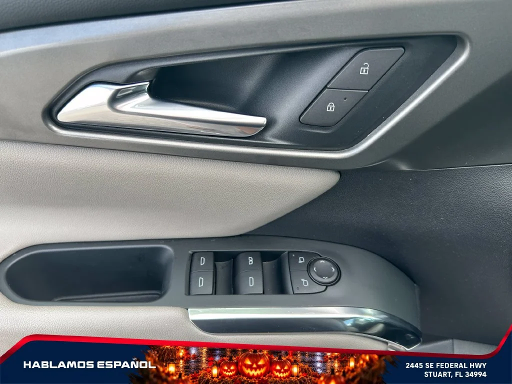 Used 2026 Summit White Chevrolet LT image 17