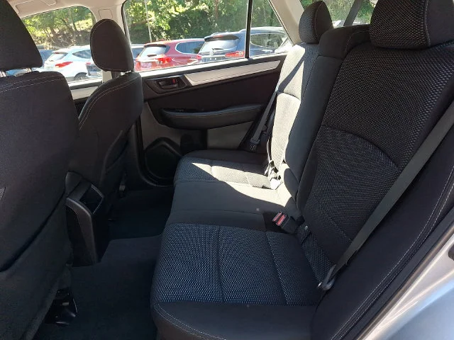 Used 2019 Silver Subaru 2.5i image 15