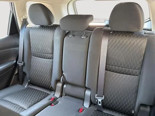 Used 2019 Blue Nissan S image 13
