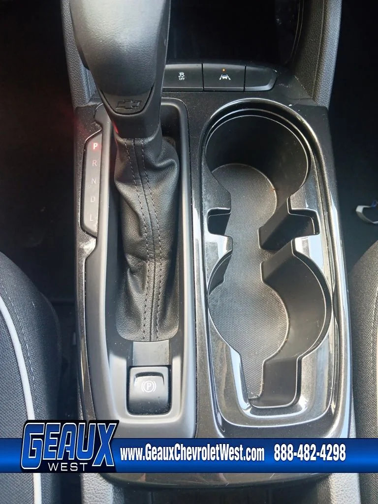 Used 2025 White Chevrolet LT image 20
