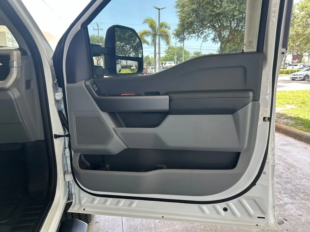 Used 2025 White Ford XLT image 26