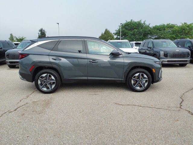 New 2026 Gray Hyundai SEL image 5
