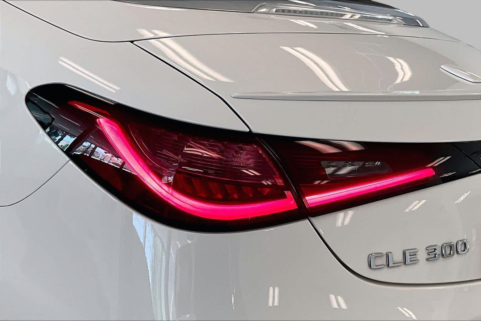 Used 2026 Polar White Mercedes-Benz CLE 300 image 26