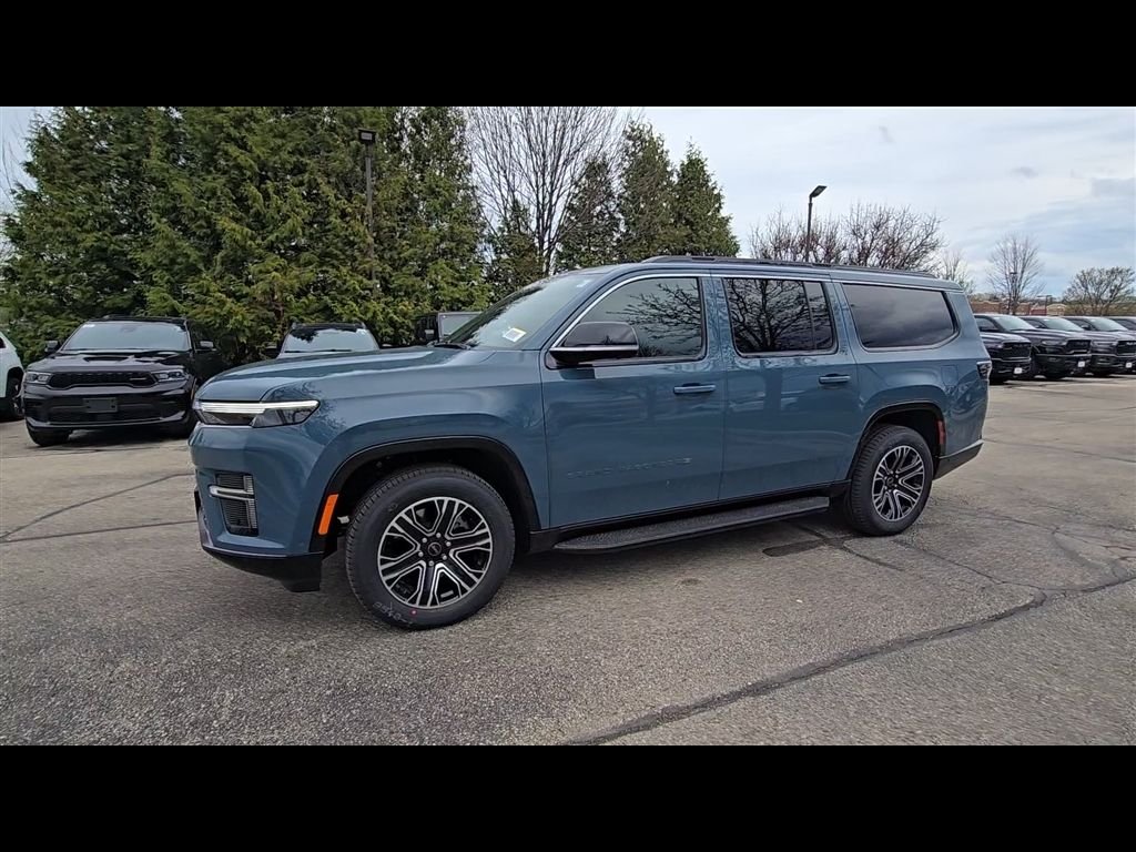 New 2026 Steel Blue Exterior Paint Jeep  image 4