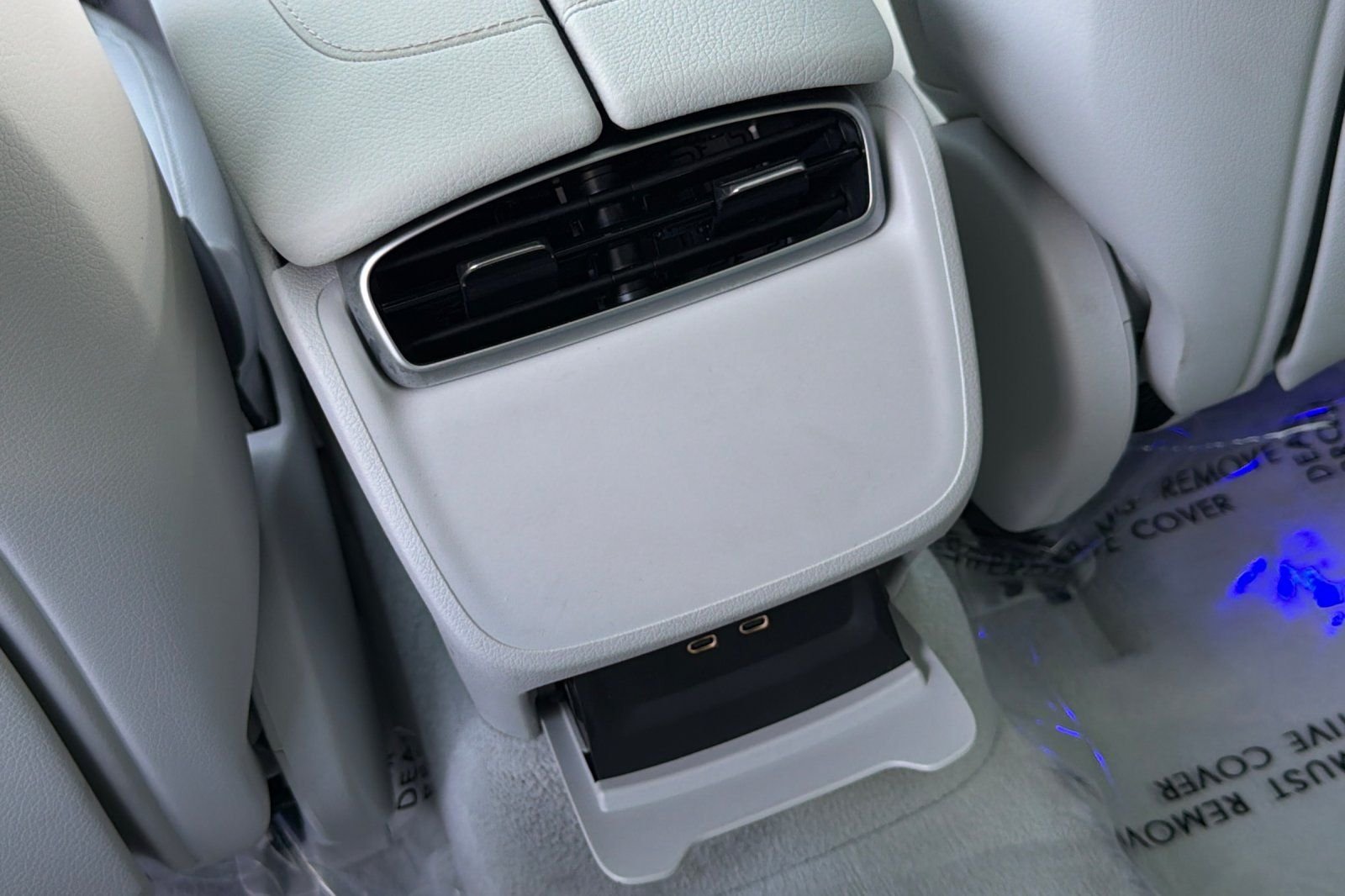 Used 2023 Blue Mercedes-Benz 500 Sedan image 26