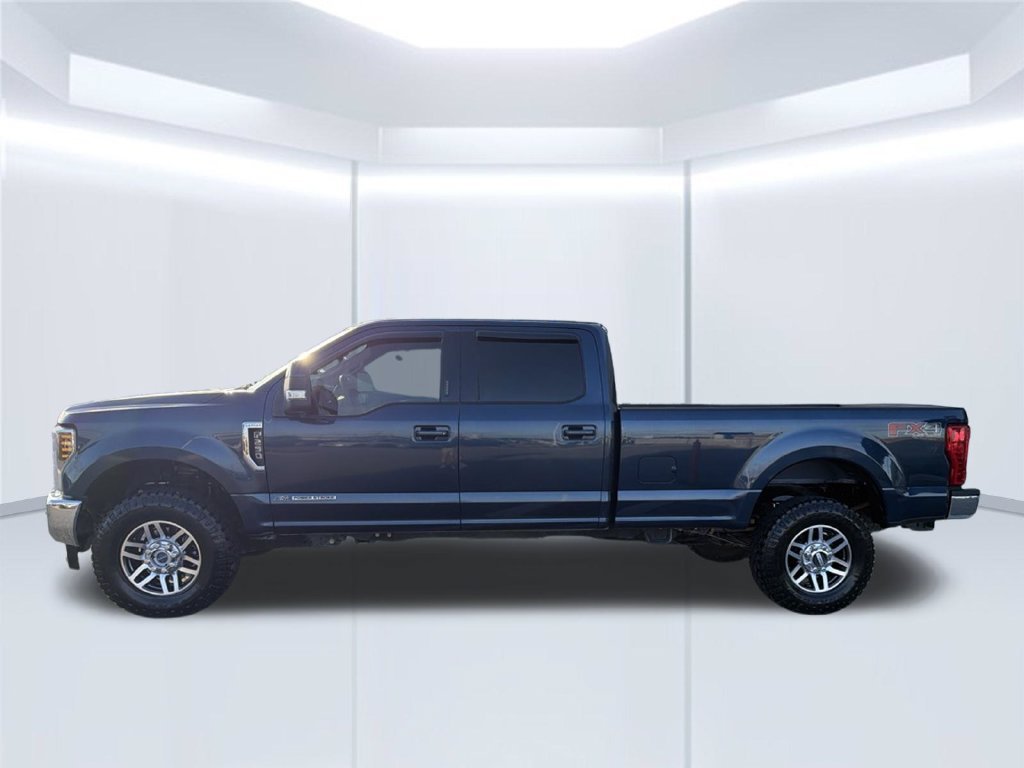 Used 2019 Blue Ford Lariat image 3