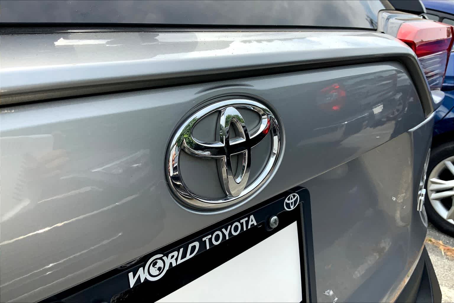 Used 2020 Silver Sky Metallic Toyota LE image 28