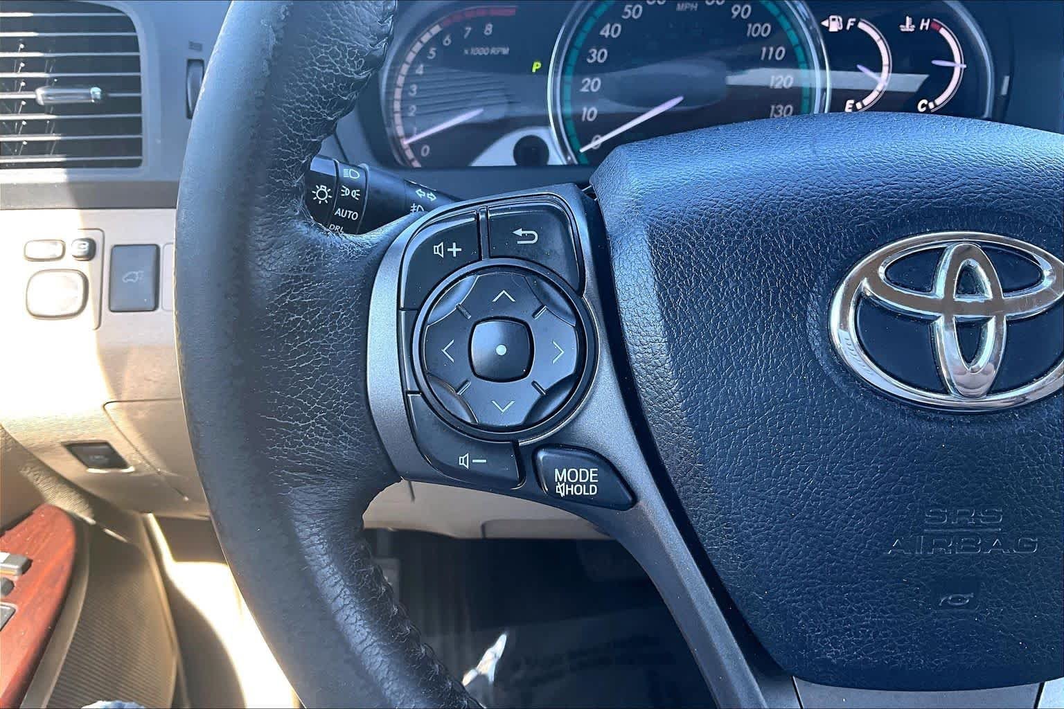 Used 2015 Blizzard Pearl Toyota XLE image 23