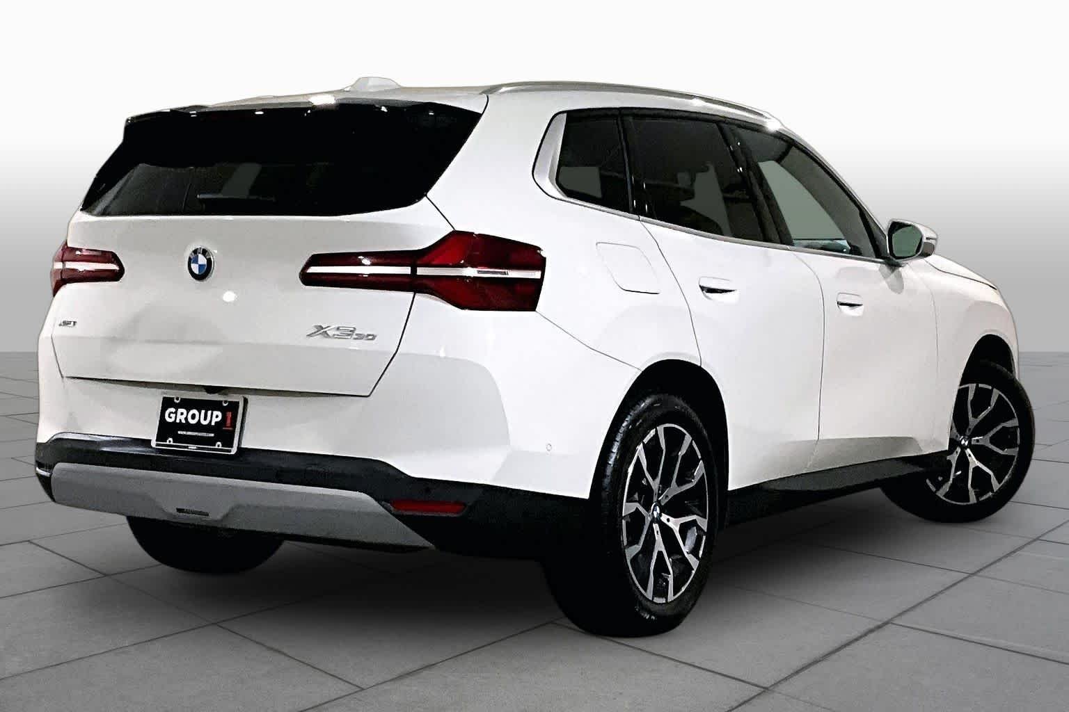 Used 2025 Alpine White BMW 30 xDrive image 12