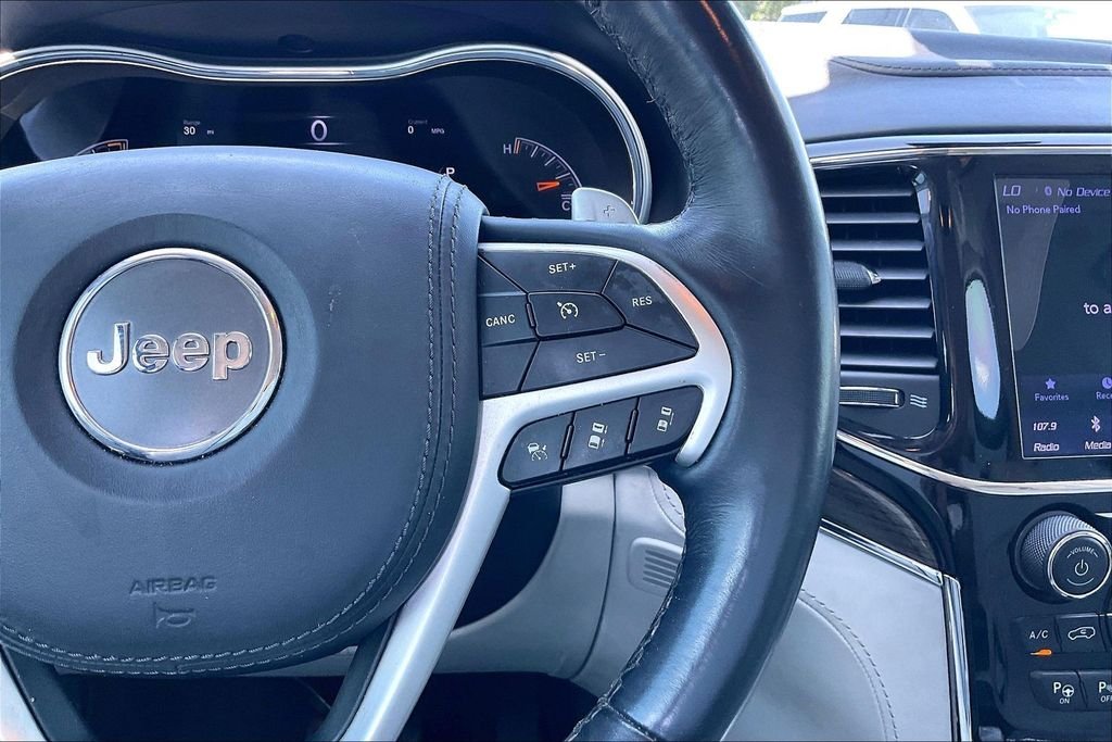 Certified Used 2019 Bright White Clearcoat Jeep Summit image 11