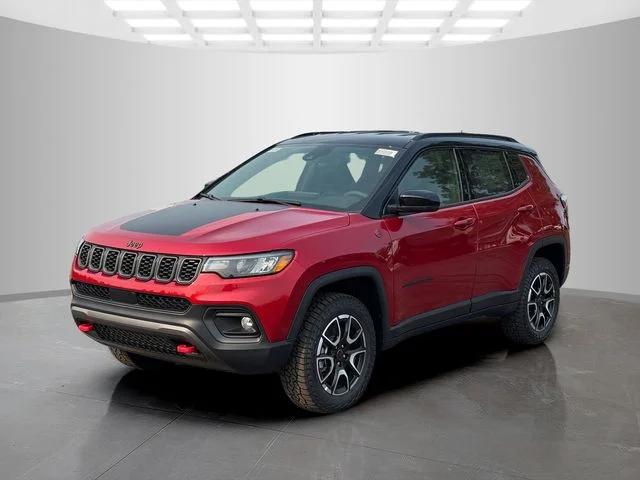 New 2026 Red Hot Pearl-Coat Exterior Paint Jeep Trailhawk image 3