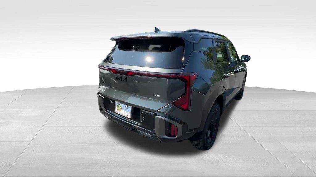 New 2027 Interstellar Gray Kia X-Line S image 6