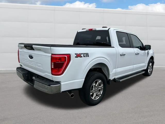 Used 2023 White Ford XLT image 17