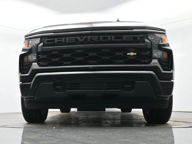 Used 2023 BLACK Chevrolet Custom image 24