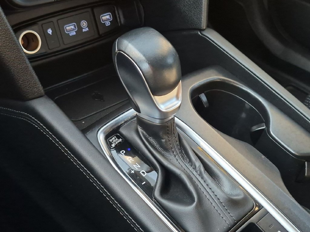 Used 2020 Gray Hyundai SEL image 23