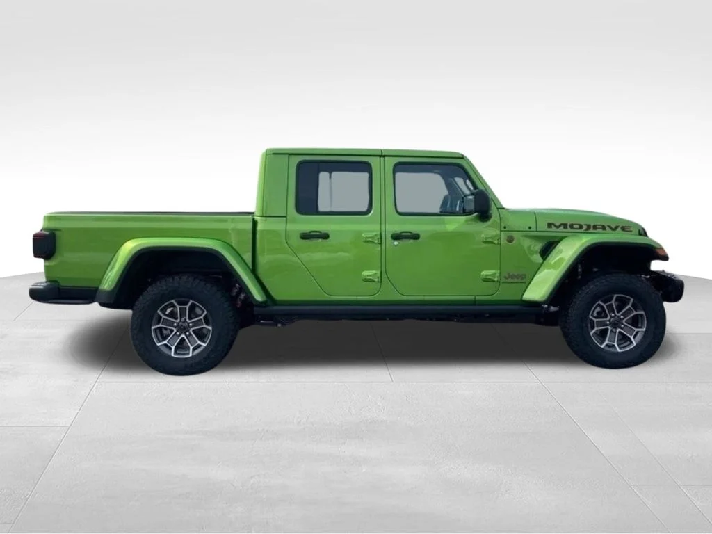 New 2026 Mojito Exterior Paint Jeep Mojave X image 6
