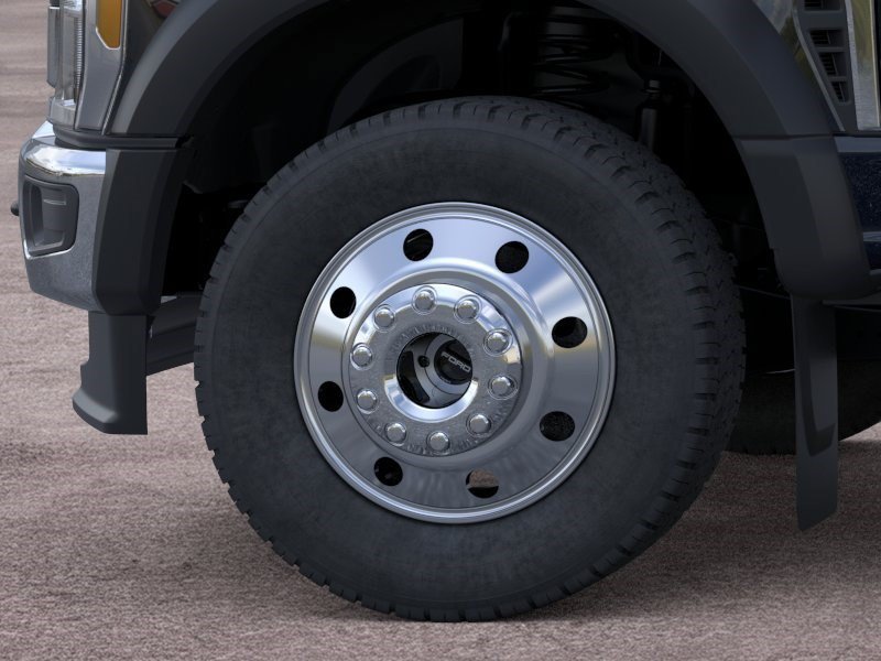 2025 Ford F-550 Super Duty Chassis Cab XLT - Photo 20