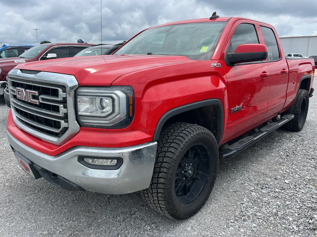 2019 GMC Sierra 4WD Double Cab Standard Box SLE's photo