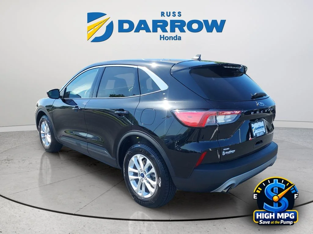Used 2020 Black Ford SE image 3