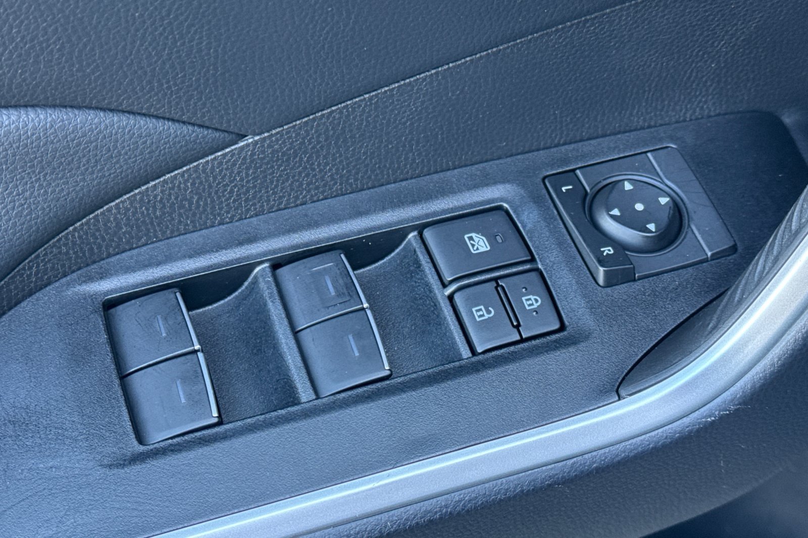 Used 2025 Gray Toyota XLE Premium image 11
