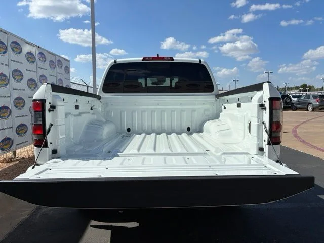 New 2027 Glacier White Nissan Crew Cab SV image 6