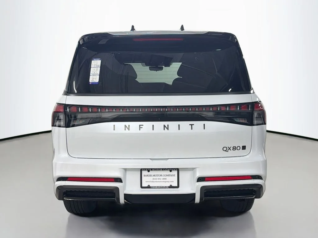 New 2026 White / Black INFINITI AUTOGRAPH image 10