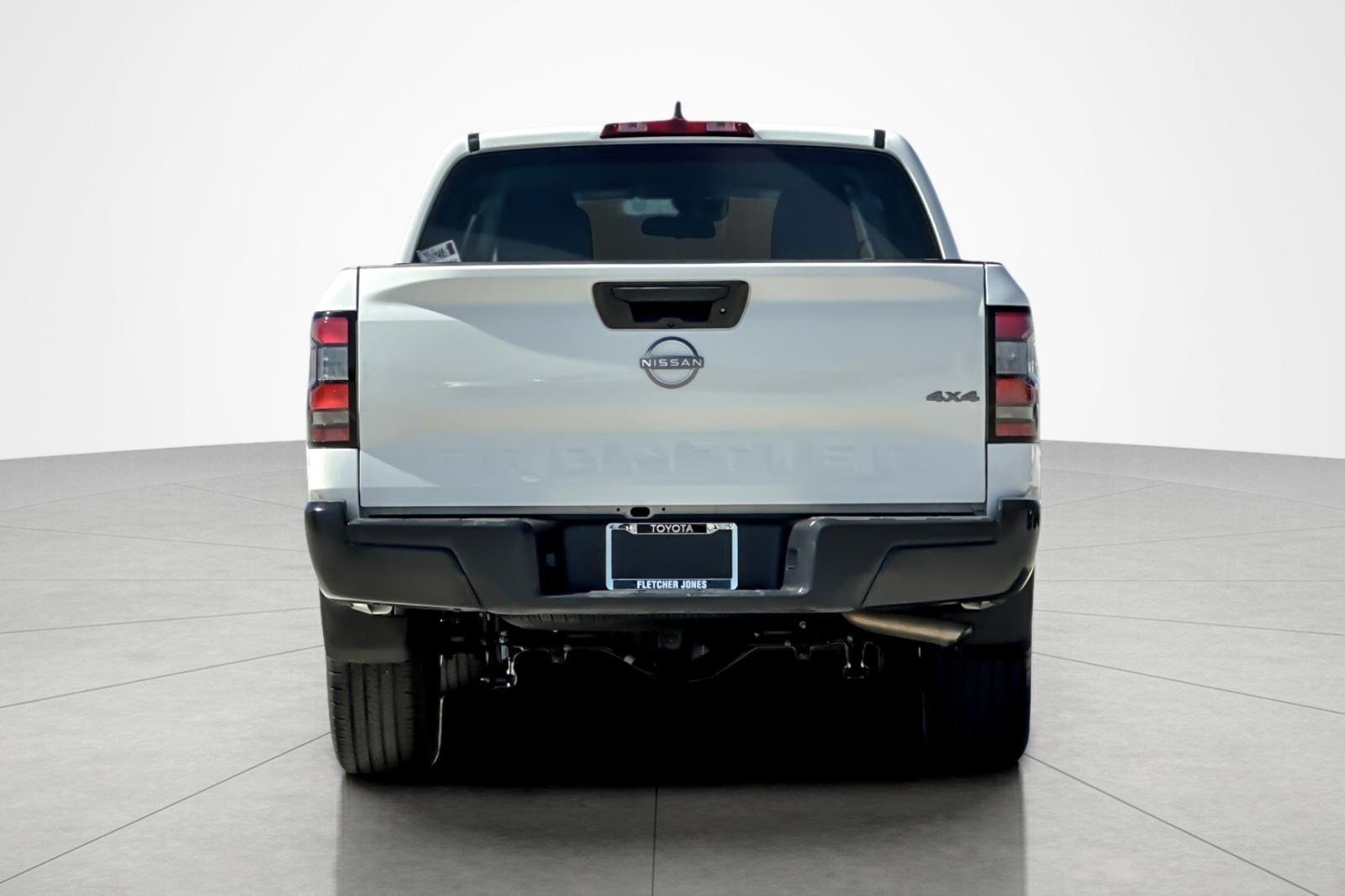Used 2024 Glacier White Nissan S image 4