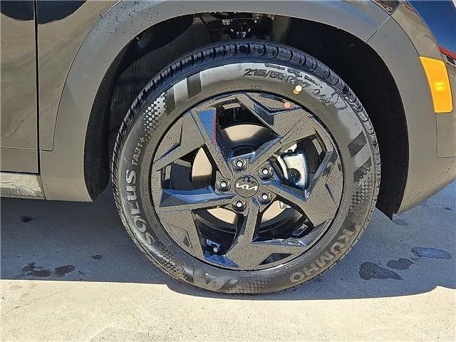 New 2026 Fusion Black KIA EX Front-Wheel Drive image 5