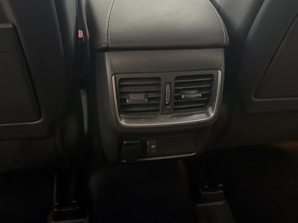 Certified Used 2022 Black INFINITI LUXE image 31