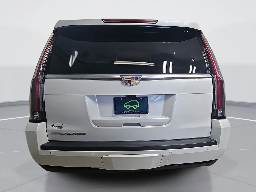 Used 2018 White Cadillac Luxury image 5