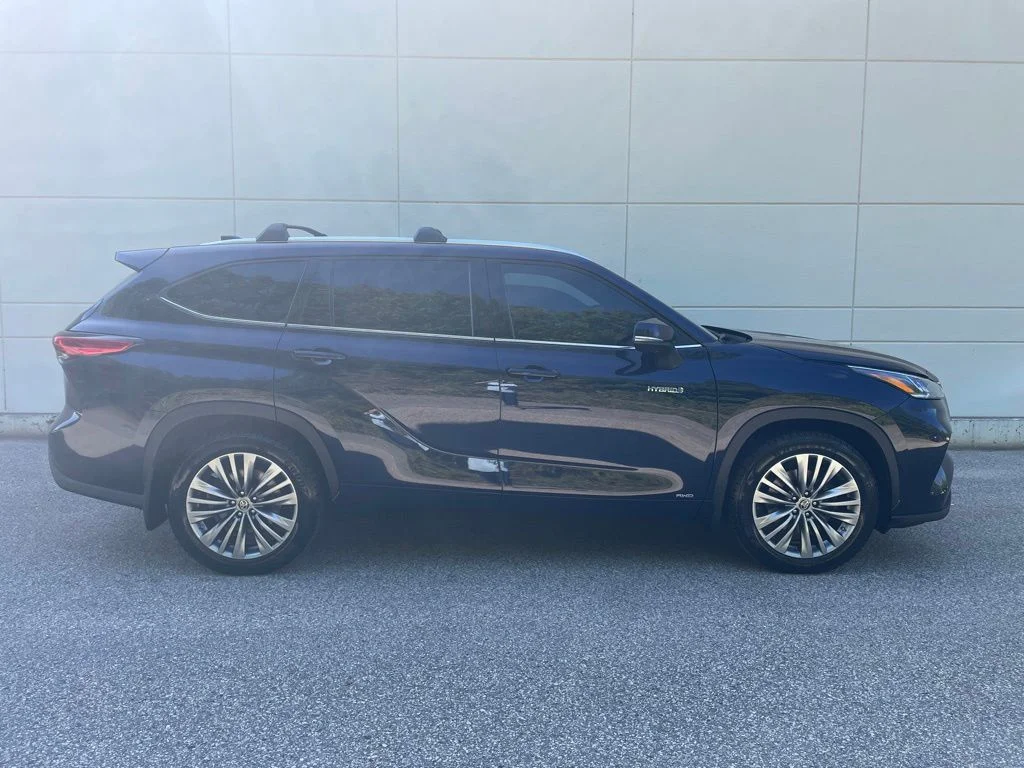 Used 2021 Blue Toyota Platinum image 3