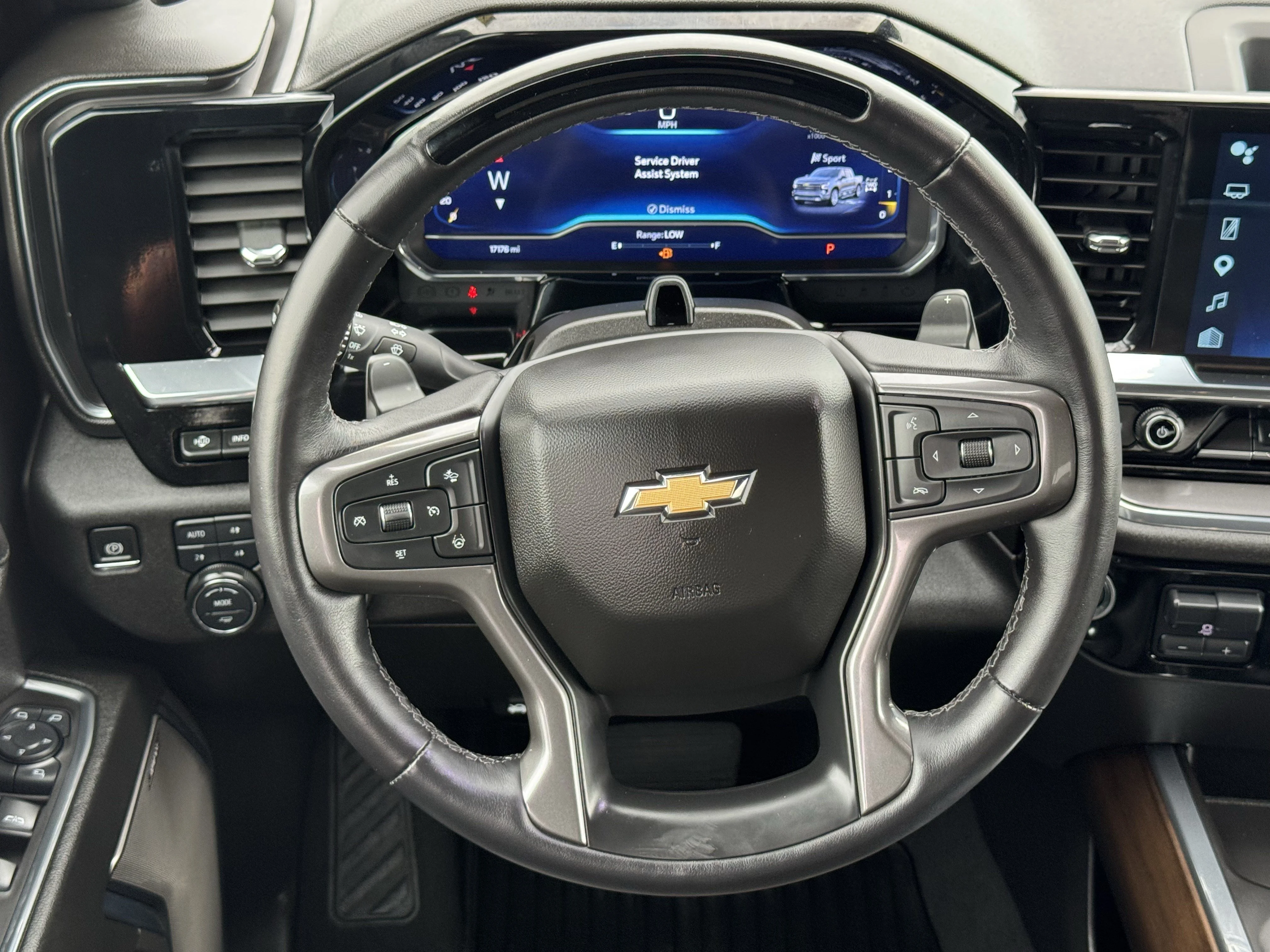 Used 2025 Black Chevrolet High Country image 11