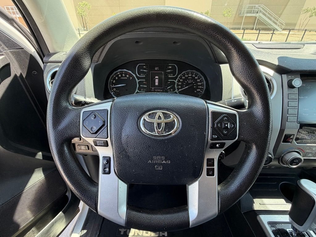 Used 2020 White Toyota SR5 image 13