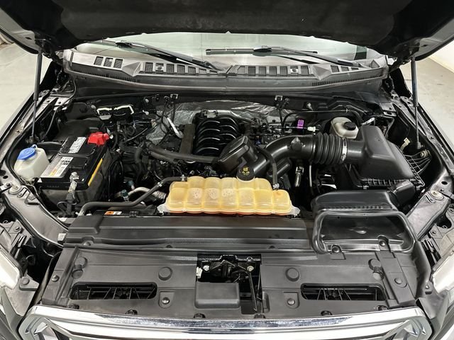 Used 2017 Black Ford XLT image 19
