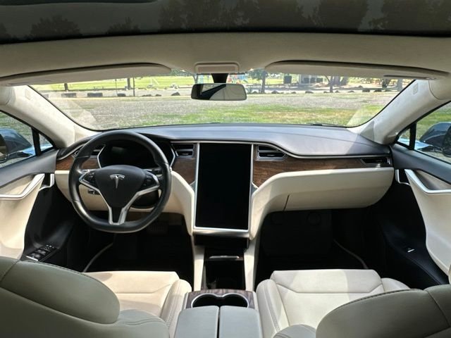 Used 2018 Silver Metallic Tesla 100D image 23