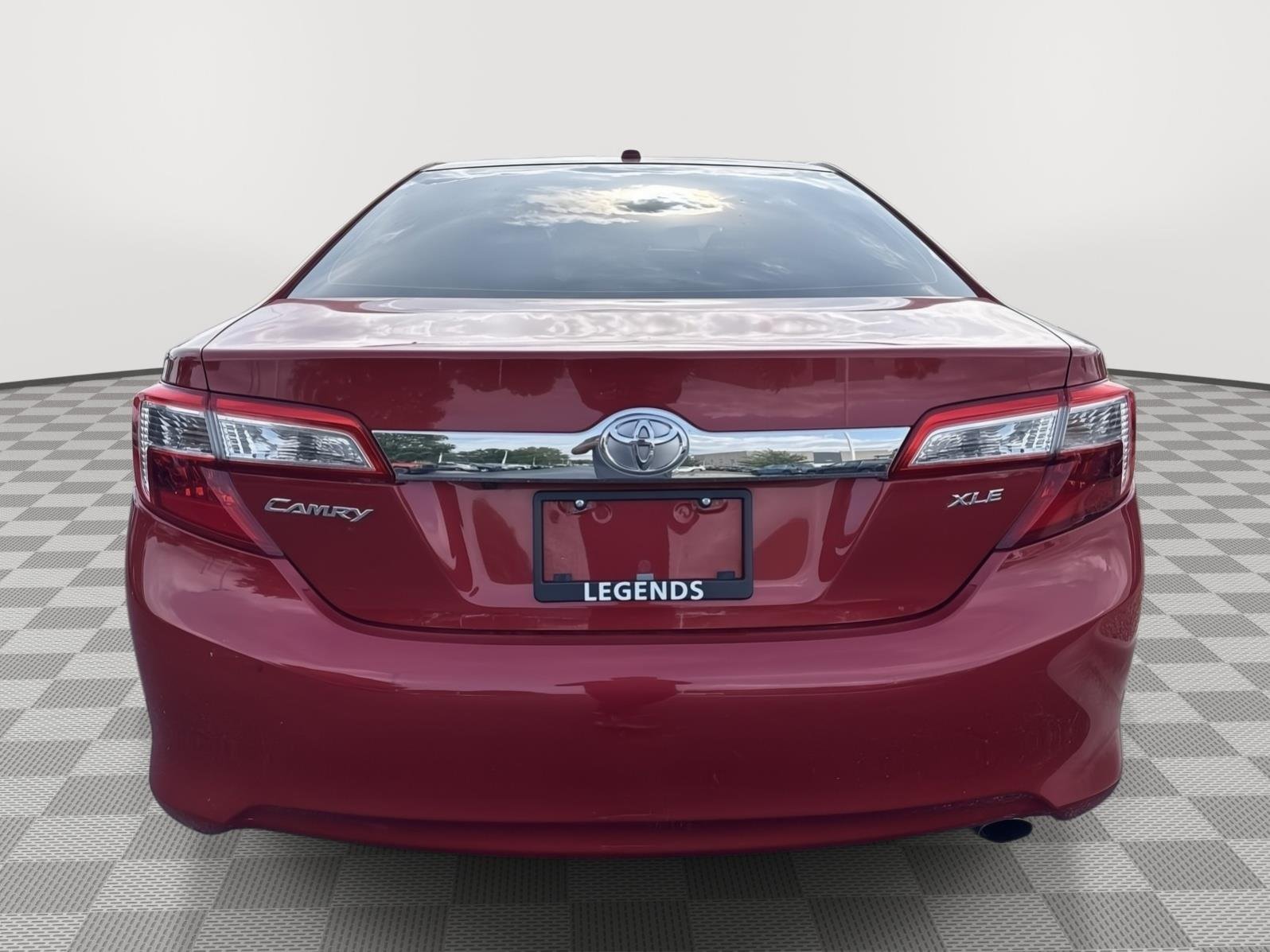 Used 2012 Barcelona Red Metallic Toyota XLE image 5