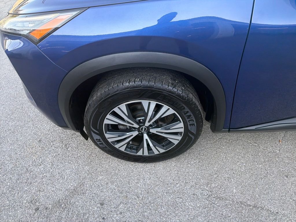 Used 2023 Blue Nissan SV image 10