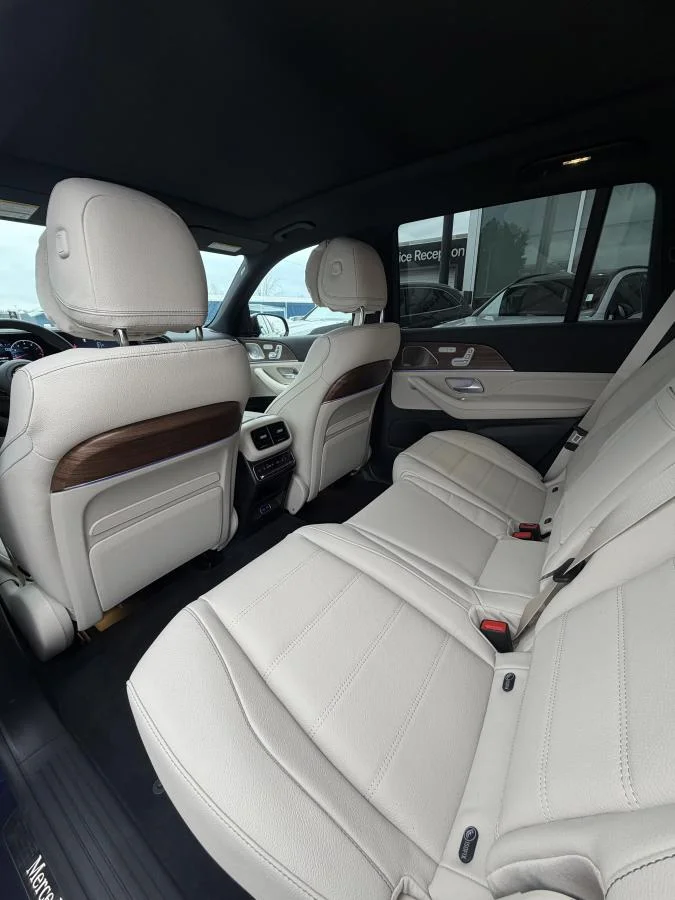 New 2026 White Mercedes-Benz Gls 450 4matic Suv image 23