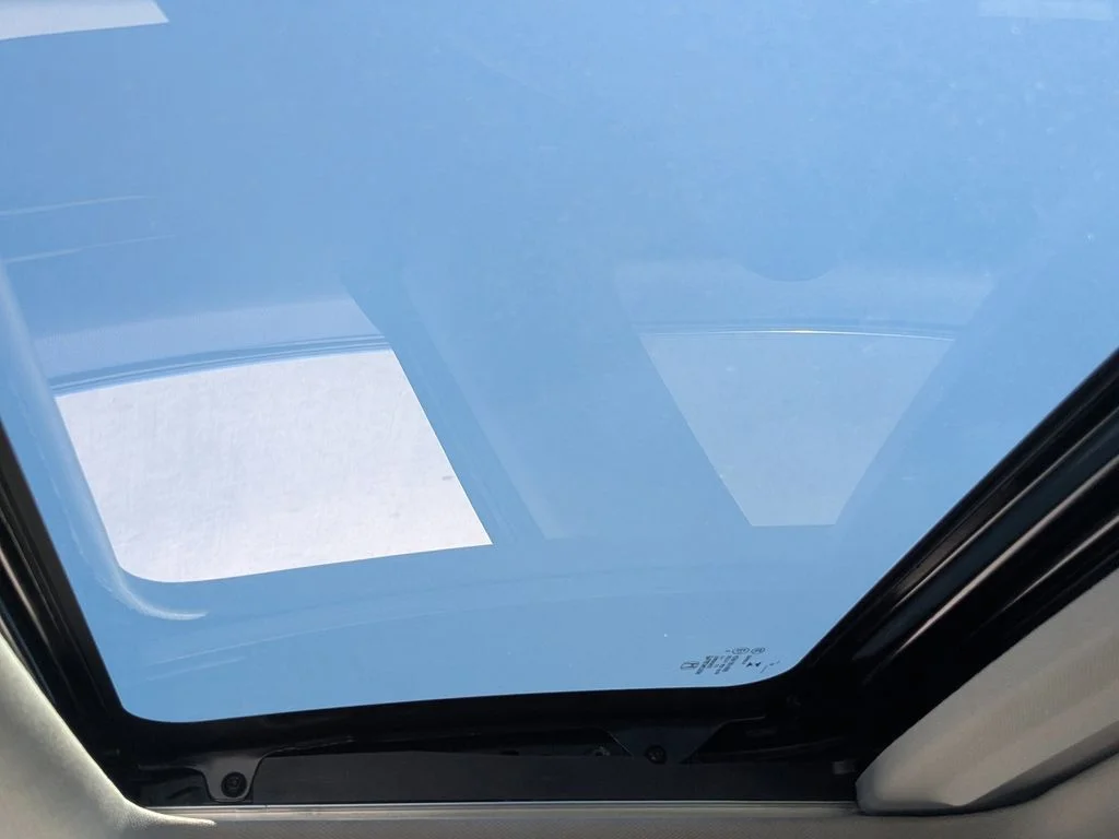 Used 2025 Gray Honda EX-L image 22