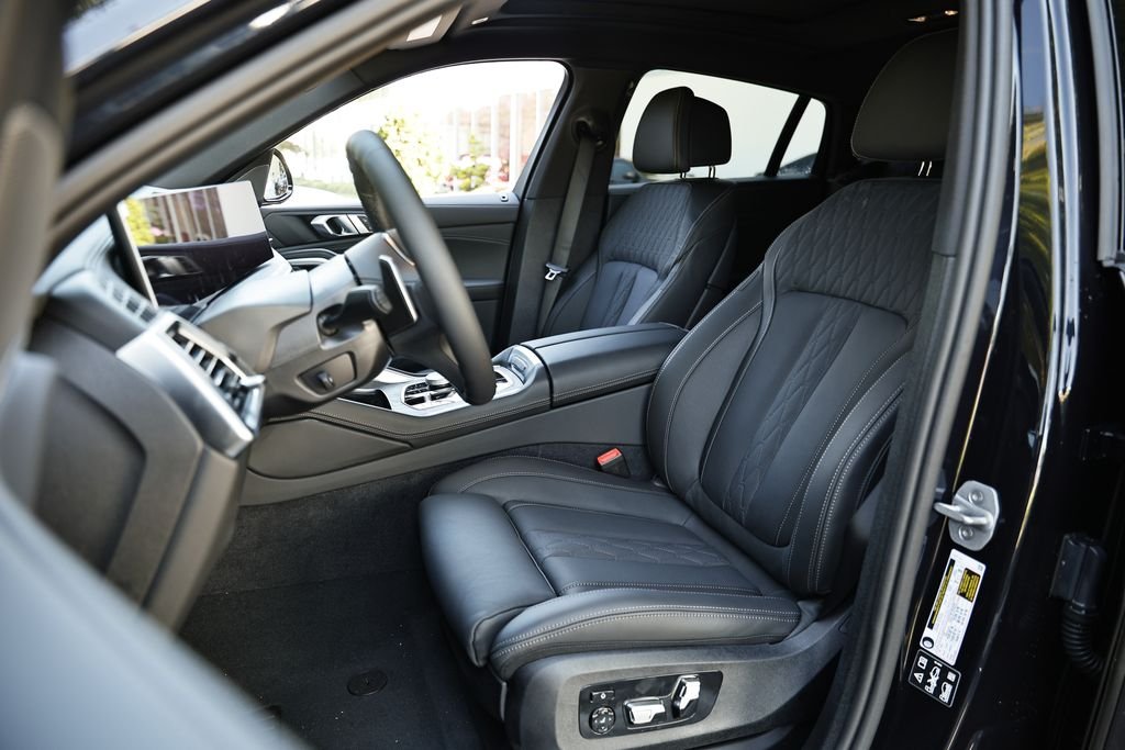 New 2027 Carbon Black Metallic BMW xDrive40i image 20