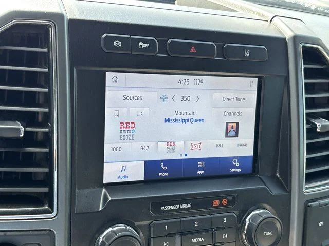 Used 2020 Black Ford XLT image 29