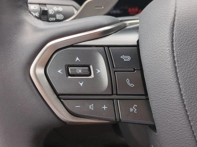 Certified Used 2025  Lexus 350 image 23