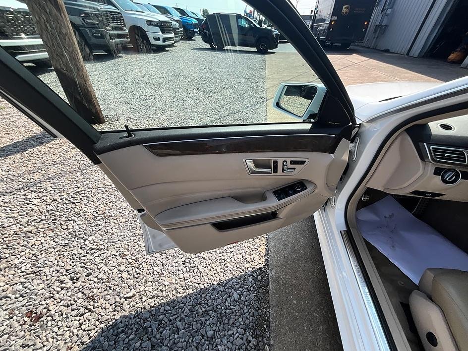 Used 2014 White Mercedes-Benz E 350 image 12