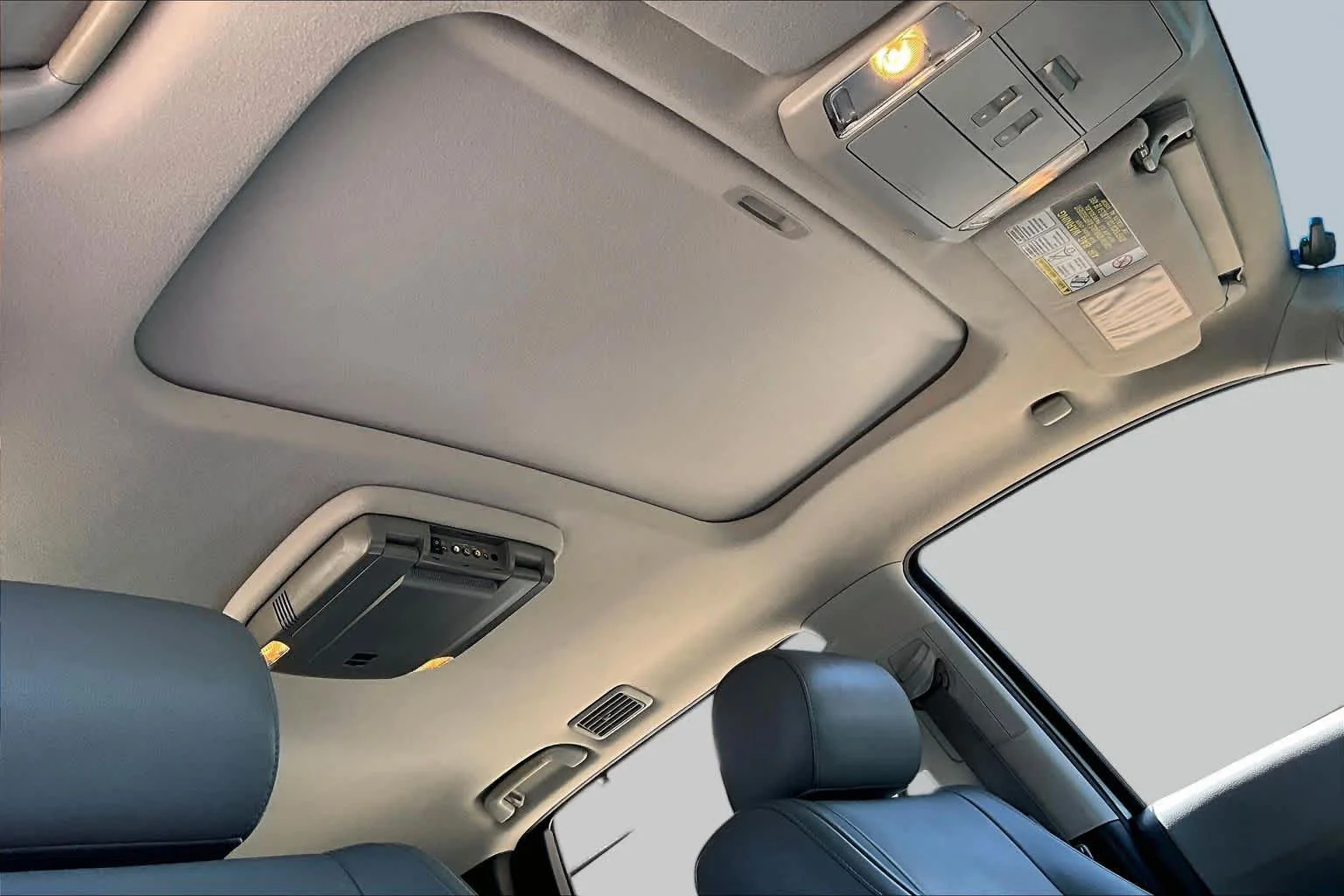 Used 2010 Silver Sky Metallic Toyota Ltd image 13